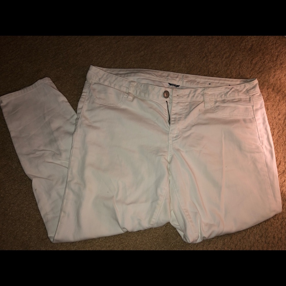 White American Eagle Jeans